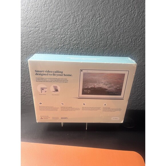 Facebook MetaPortal Smart-Video Calling 10” Touch Screen White - Picture 3 of 8